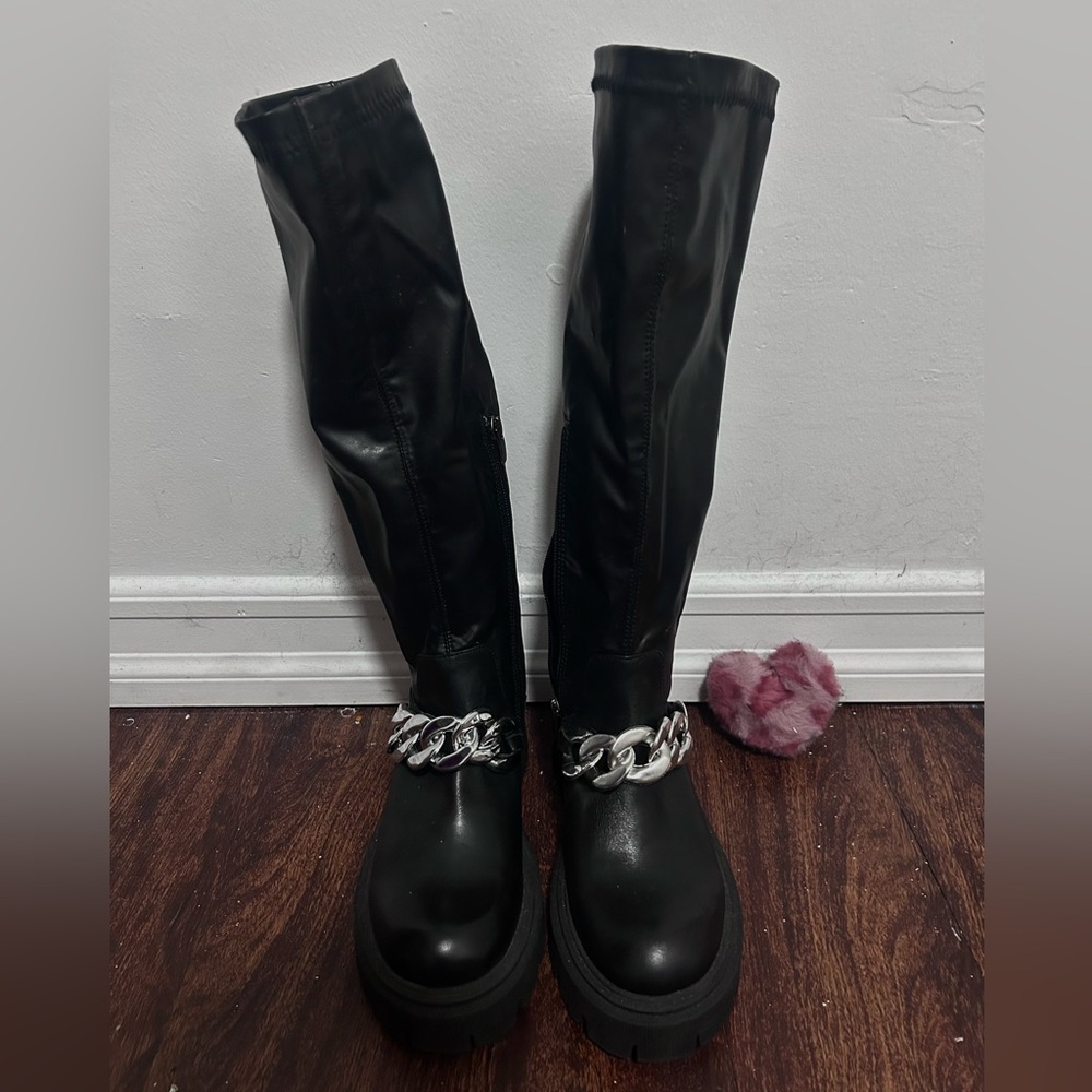 Aldo Black Leather Knee-High Boots with Chain Detail - Picture 2 of 6